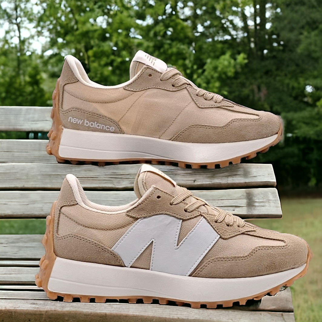 New Balance 327 Moonbeam and White