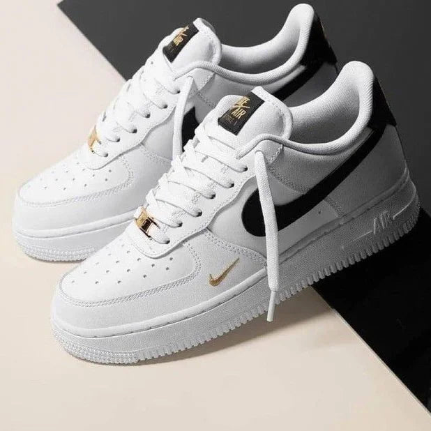 Nike Air Force 1 LV8 white black gold