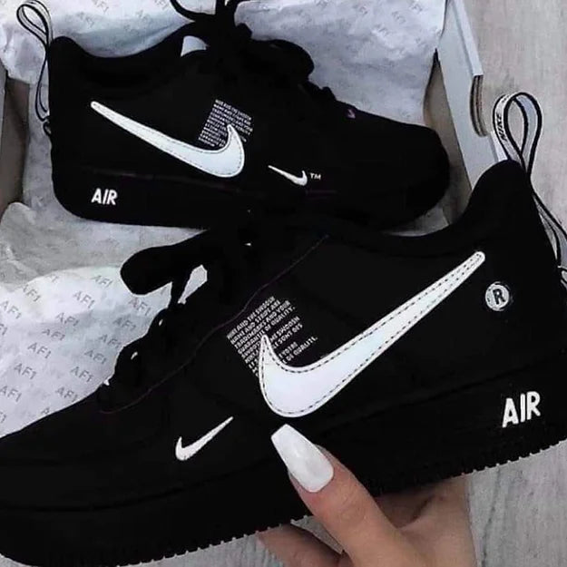 Nike AF1 lv8 Black and White